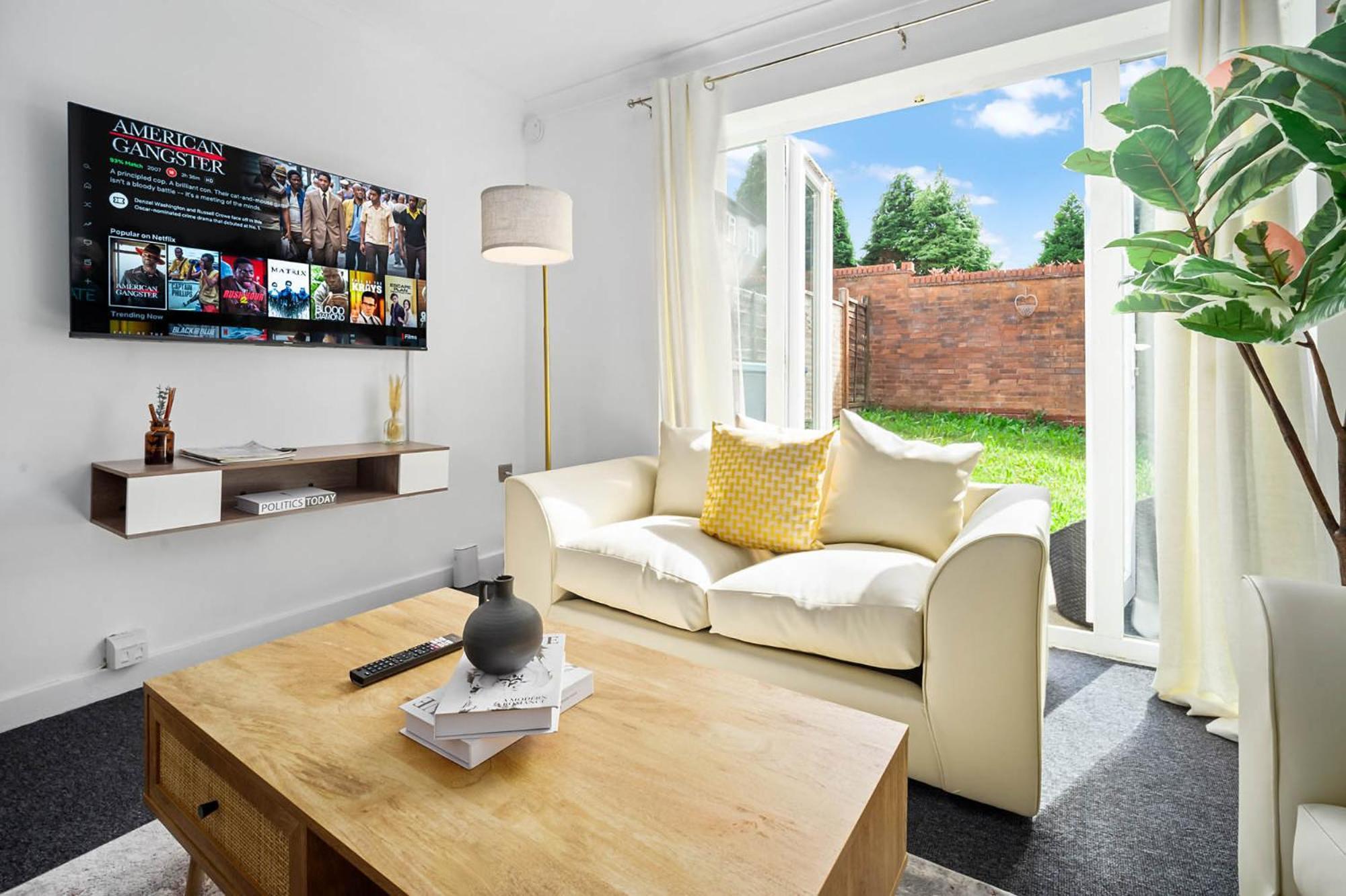 2 Bedroom House - Garden & Parking 2Gm - Wifi Бирмингем Экстерьер фото
